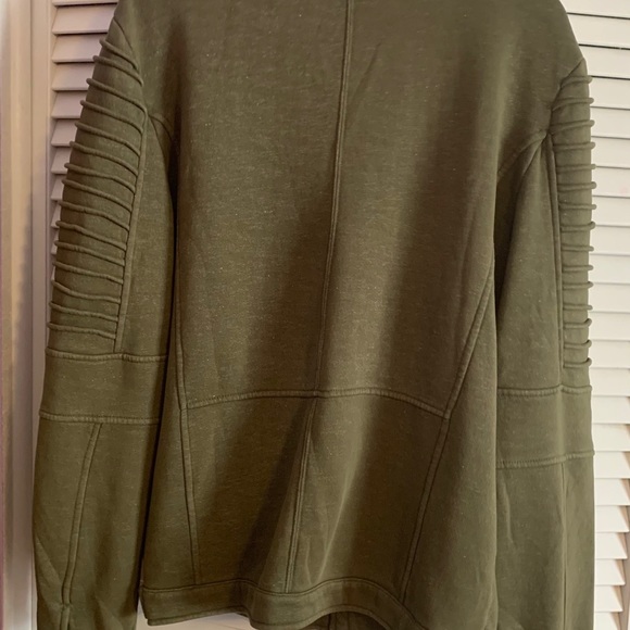 Jacket - Picture 4 of 4